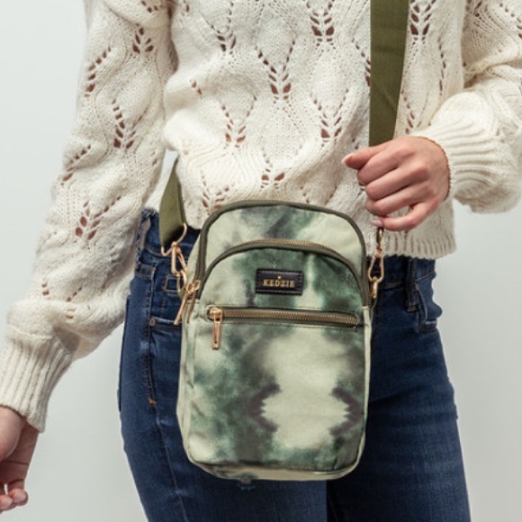 KEDZIE CONVERTIBLE SLING & CROSSBODY BAG. TIE DYE ADJUSTABLE CELL PHONE … - Picture 2 of 8